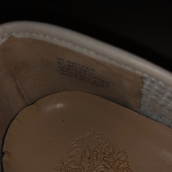 Cream Leather Vince Camuto Slip Ons Sz 6.5 - Picture 4 of 4